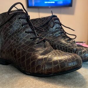 booties 
Comfortview 

once used
